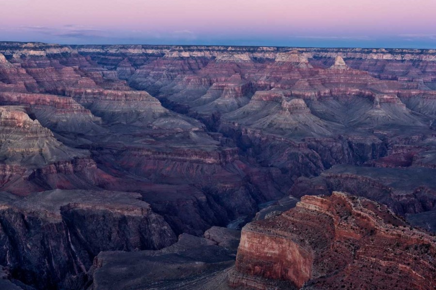 La rive sud du Grand Canyon dans l'état de l'Arizona aux Etats- La rive sud du Grand Canyon dans l'état de l'Arizona aux Etats-