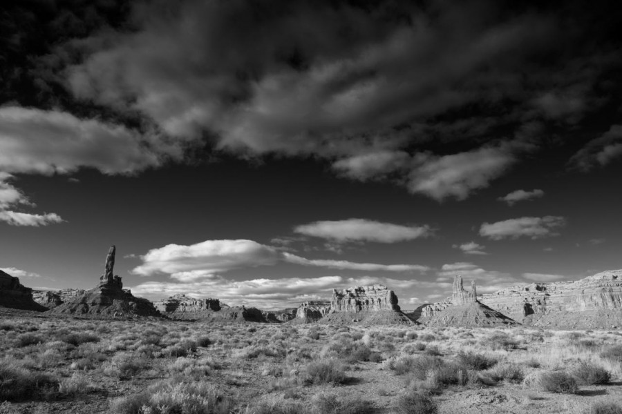 Paysage de Valley of the Gods dans l'Utah en noir et blanc. Paysage de Valley of the Gods dans l'Utah en noir et blanc.