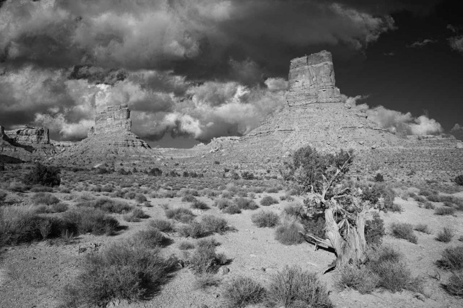 Paysage de Valley of the Gods dans l'Utah en noir et blanc. Paysage de Valley of the Gods dans l'Utah en noir et blanc.