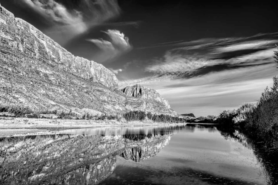 Paysage de Big Bend au Texas en noir et blanc. Paysage de Big Bend au Texas en noir et blanc.