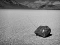 Les pierres qui bougent de Race Track Playa dans la Vallée de la Mort.