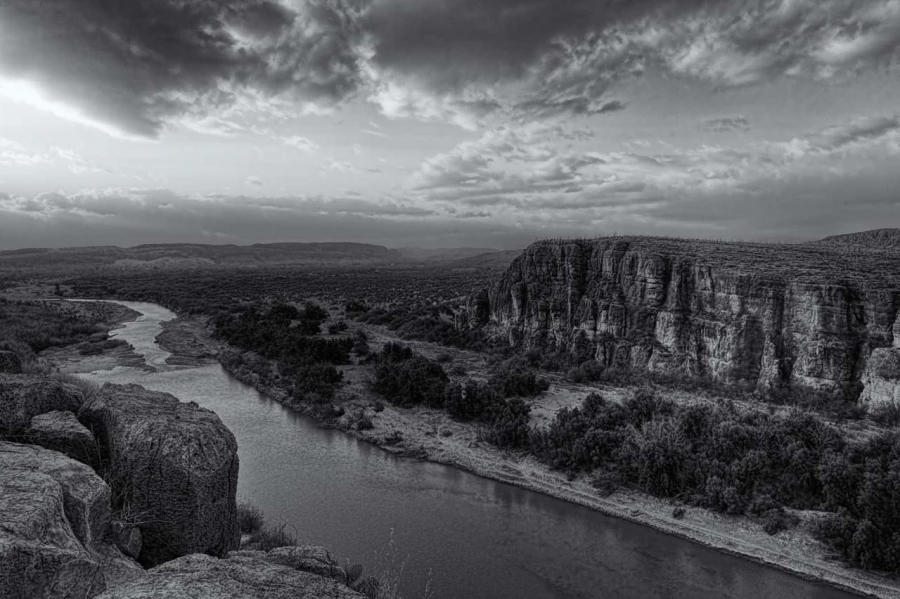 Paysage de Big Bend au Texas en noir et blanc. Paysage de Big Bend au Texas en noir et blanc.