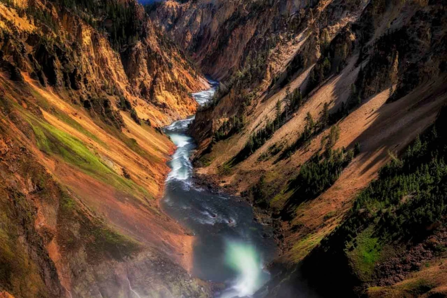 05 landscape yellowstone in color