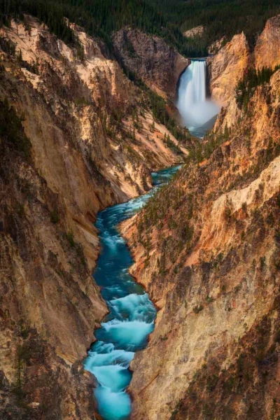 09 landscape yellowstone in color