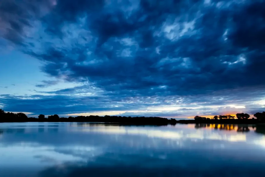 012 landscape the dombes pond color