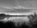 Paysage de la Haute-Saintonge en Charente-Maritime en France en noir et blanc