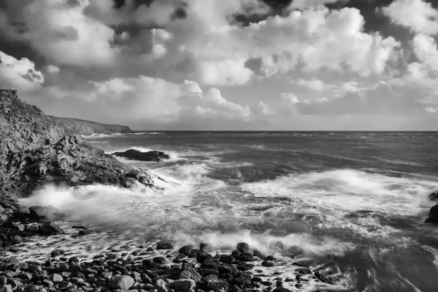 19 landscape in black and white