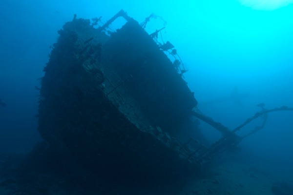 L'épave du Krisoula K. en Mer Rouge. Photographies par Amar Guillen.
