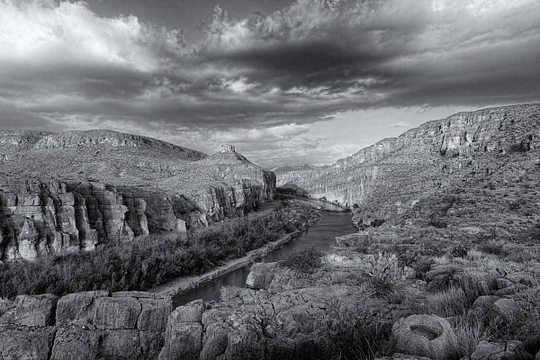 Paysage de Big Bend au Texas. La rivière Rio Grande qui constitue la frontière entre le Mexique et les Etats-Unis.