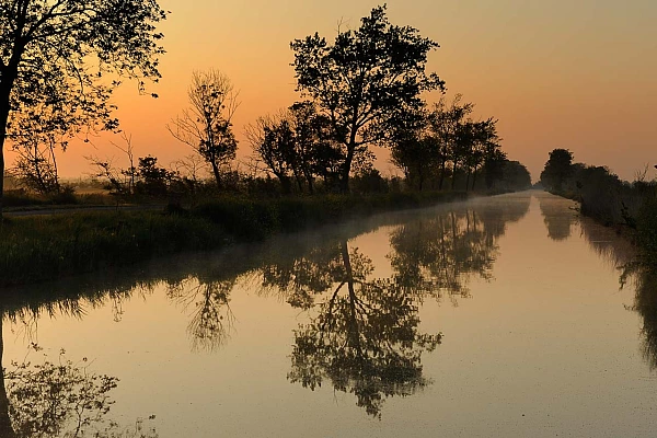 A photograph of the canal of Beaugeay. Used for the exhibition.
