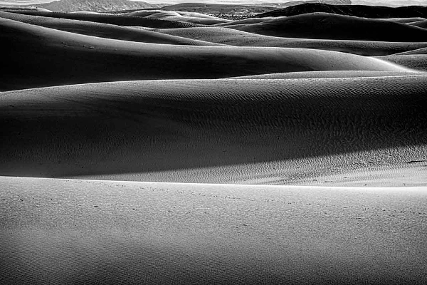 Dunes of death Valley in Black and White