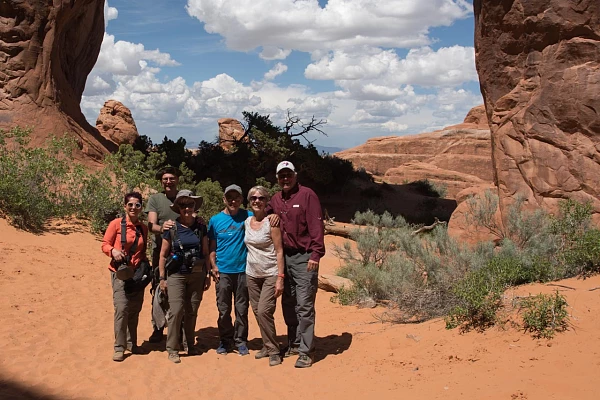 Les participants au stage de photo de paysages dans l'Utah aux Etats-Unis en mai 2019. De gauche à droite : Catherine, Patrick, Pascale, Daniel, Marie-Josée et Amar.